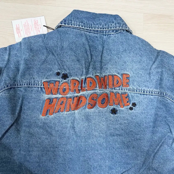 [BUNJANG] BTS Run Jin Denim Jacket L (Photocard Included) / [한정판매] BTS 런석진 데님자켓 L (포카O, 비닐포장X)