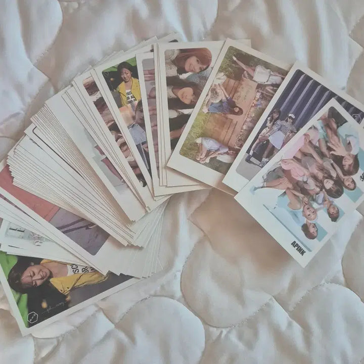 [BUNJANG] Apink Photocard File Mirror Goods Set / 에이핑크 포토카드 파일 거울 굿즈세트