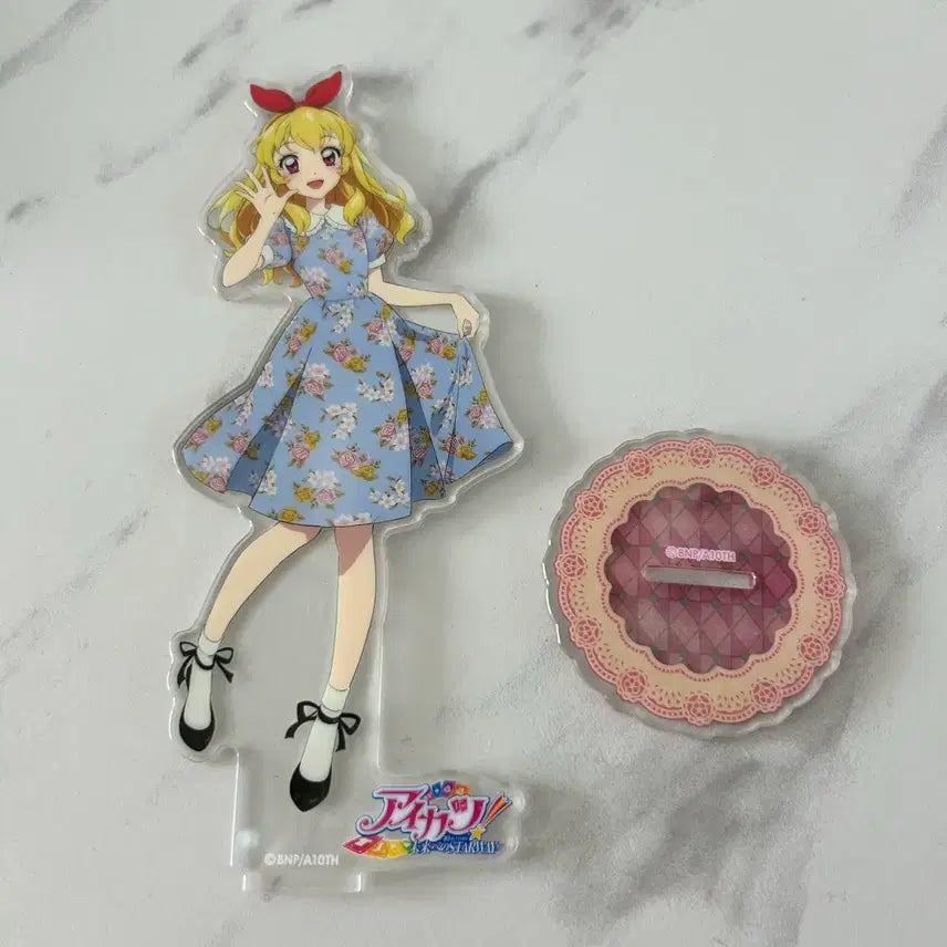 [BUNJANG] Aikatsu! Ichigo Classical Acrylic Display (Unsealed) / 아이카츠 아이엠스타 이치고 클래시컬 아크릴 개봉 전시