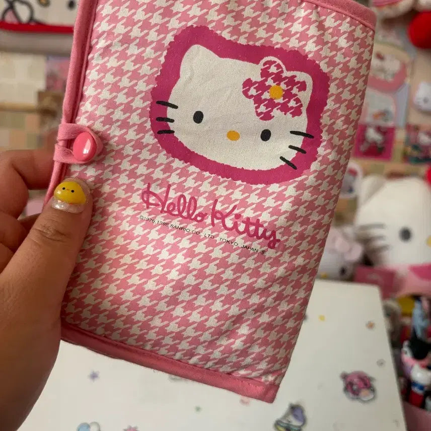 [BUNJANG] 1998 Kawaii Hello Kitty Passport Holder / 1998카오하나키티 여권지갑