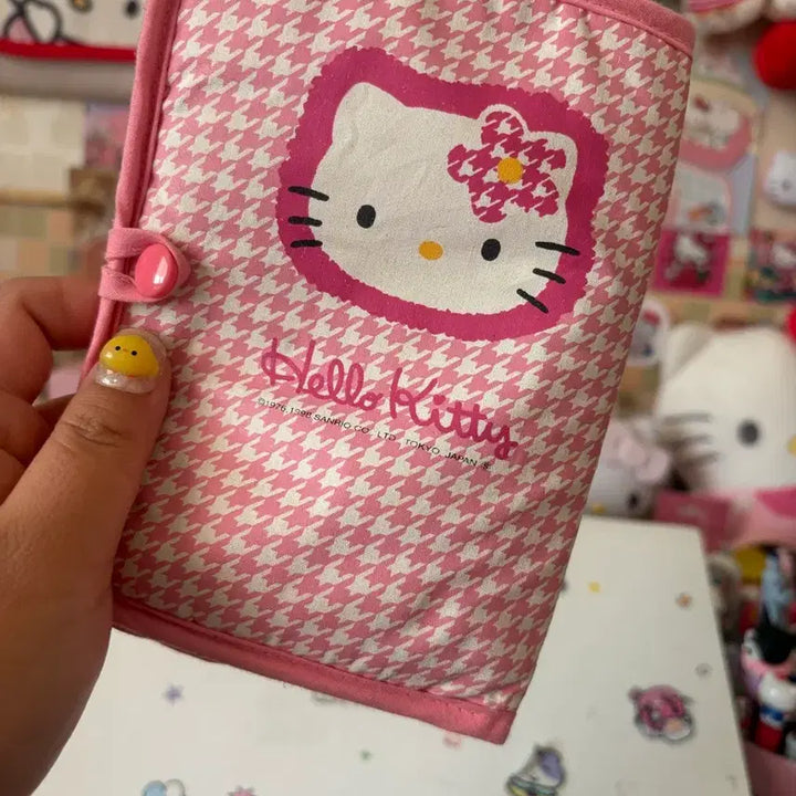 [BUNJANG] 1998 Kawaii Hello Kitty Passport Holder / 1998카오하나키티 여권지갑