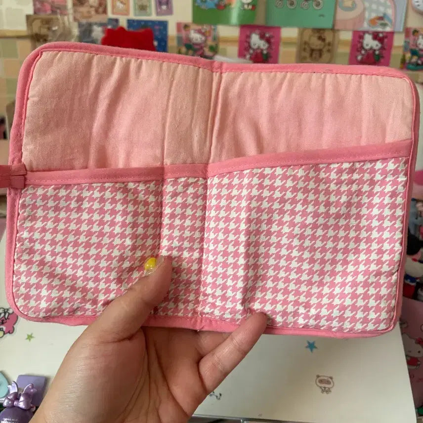 [BUNJANG] 1998 Kawaii Hello Kitty Passport Holder / 1998카오하나키티 여권지갑