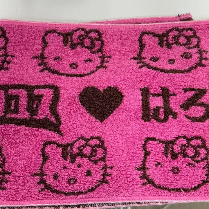 [BUNJANG] Shoko Nakagawa x Hello Kitty Vintage Collaboration Hand Towel / 희귀 레어 고전 키티 쇼코땅 타올 수건 히메갸루 오네갸루