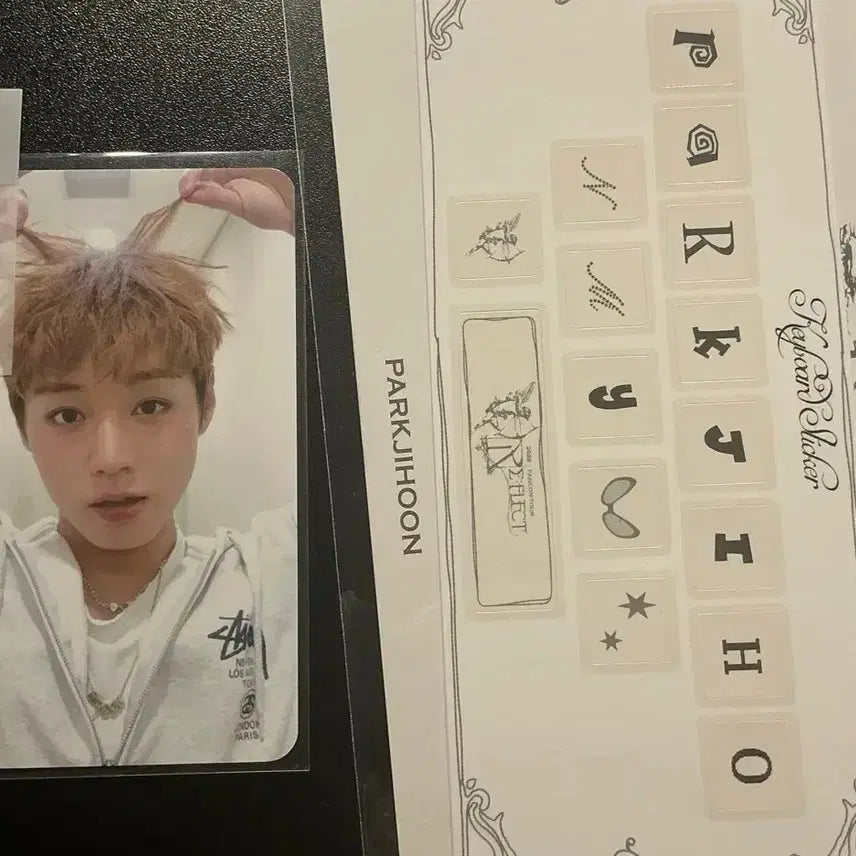 [BUNJANG] Park Ji Hoon Fancon MD Keyboard Sticker Photocard Bundle Set / 박지훈 팬콘 엠디 키보드스티커 포카 일괄 양도 판매