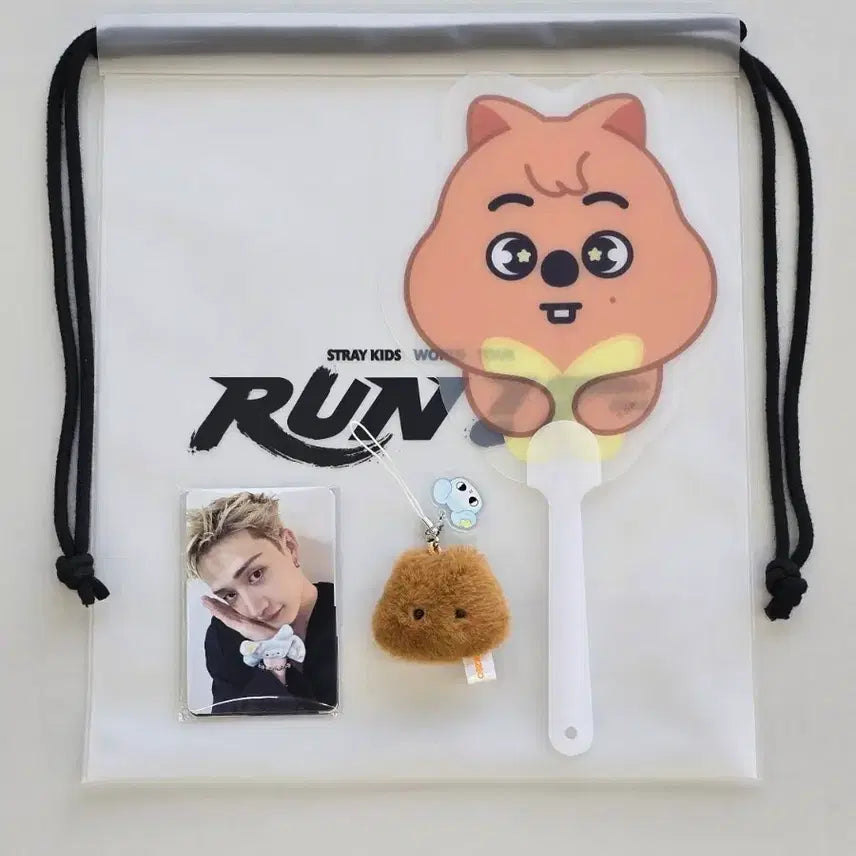 [BUNJANG] Stray Kids "The 1st Fanlive" Concert Admission Gift Full Set / 스트레이키즈 콘서트 첫첫(7/25) 입장기프트 풀세트