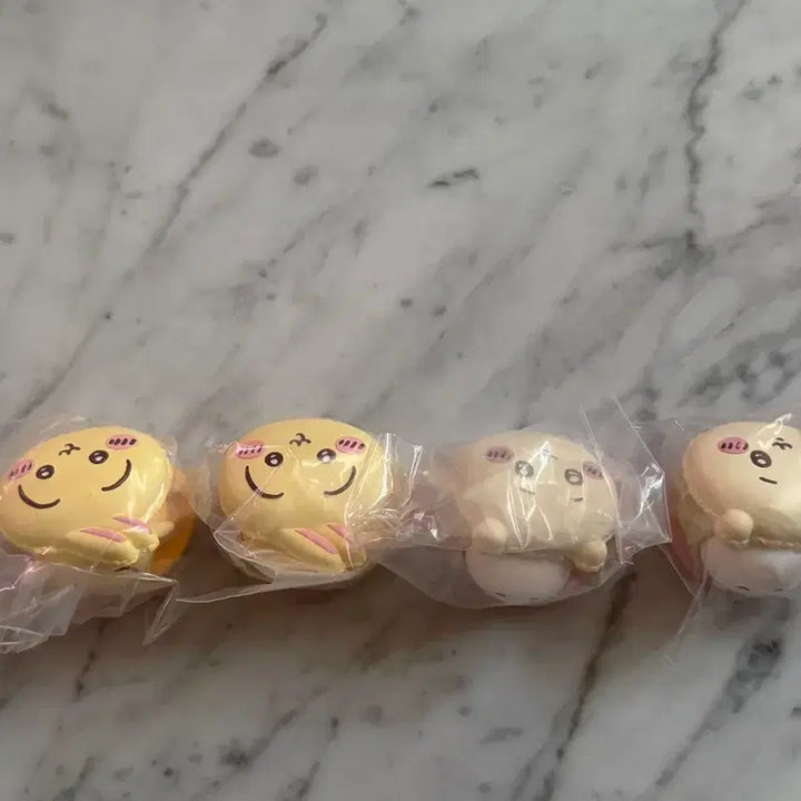 [BUNJANG] Chiikawa Macaron Gacha / 치이카와 마카롱 가차