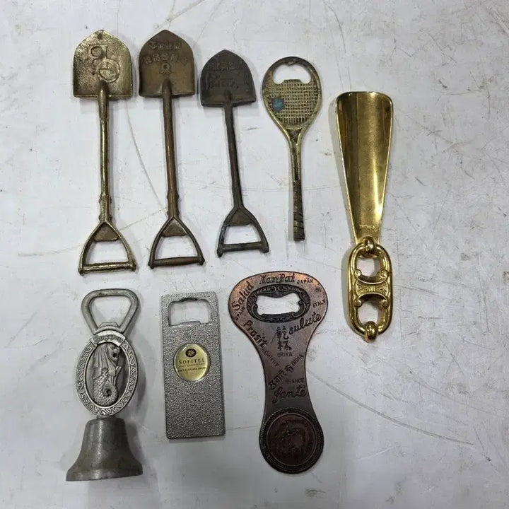 [BUNJANG] Set of 8 Unique Bottle Openers / 병따게/오프너