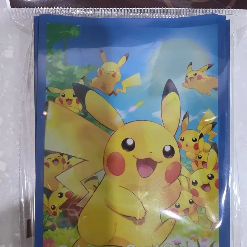 [BUNJANG] Pokemon Card Game Pikachu Deck Shield Sleeves (64 ct) - Japanese Edition / 포켓몬 카드 게임 피카츄 데크 실드 64매입 슬리브 일판