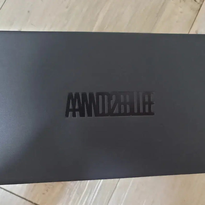 [BUNJANG] Double Curiosity New Item / 앤더블 큐리오시티 새상품