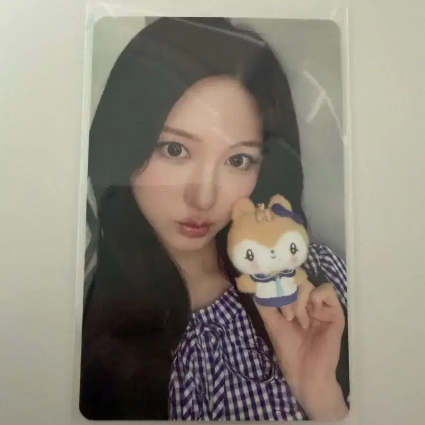 [BUNJANG] IVE MiniBev Popup Gaeul Photocard / 아이브 미니브 팝업 7만원 특전 가을포카