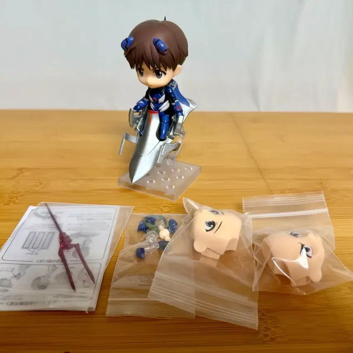 [BUNJANG] Nendoroid Evangelion Shinji/Kaworu Plugsuit Figures (Opened Display) / 넨도로이드 에반게리온 신지/카오루 플러그 슈트 개봉전시품/박스없음