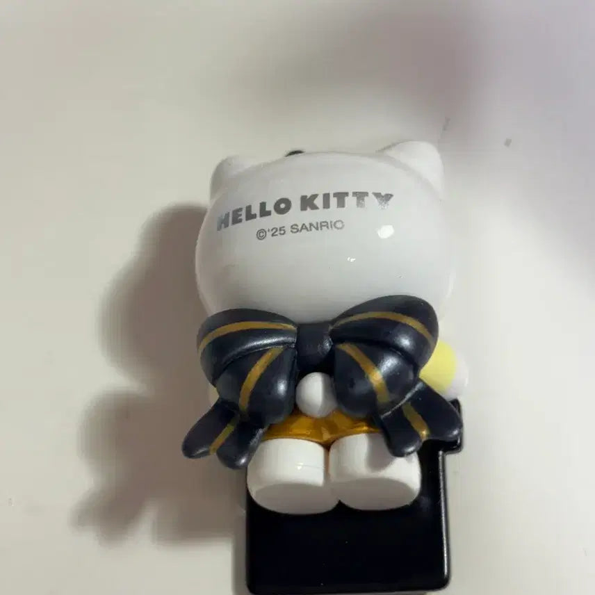 [BUNJANG] Sanrio Hello Kitty Figure / 산리오 캐릭터 헬로키티 피규어