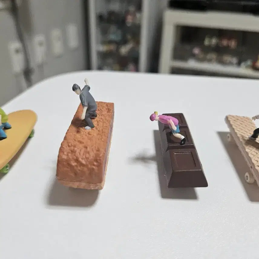 [BUNJANG] Little Boder Gacha 4-Piece Miniature Skateboard Set / 그레이 멜론 미니어처 스케이트보드  리틀보더 가챠4종 세트