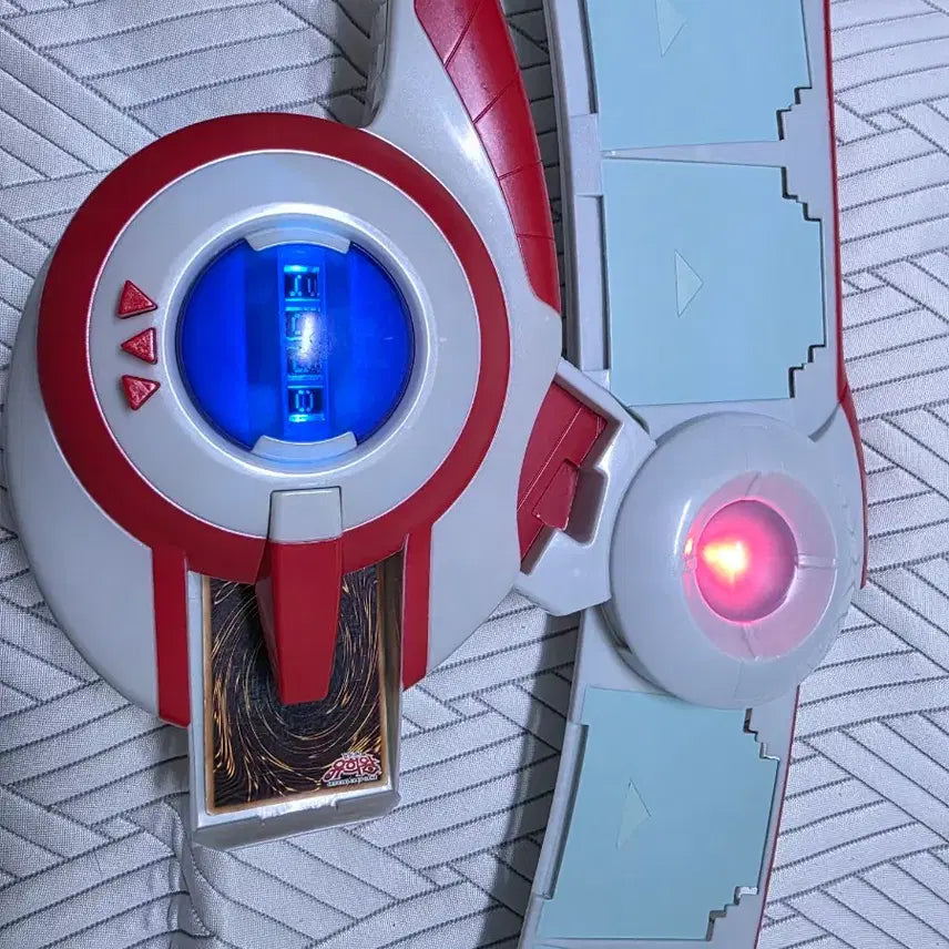 [BUNJANG] Yu-Gi-Oh! GX Academy Duel Disk Osiris Red Version / 유희왕 GX 아카데미 듀얼 디스크 오시리스 레드