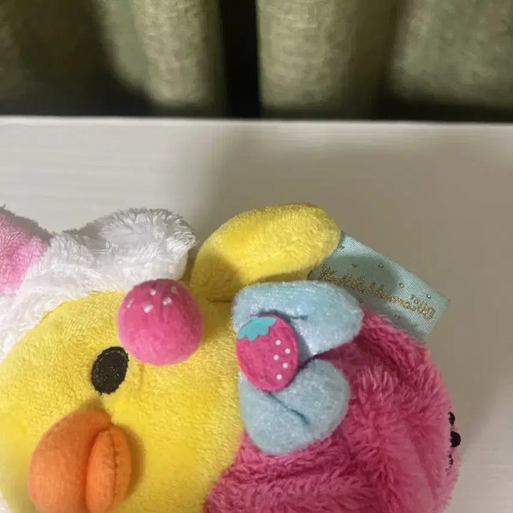 [BUNJANG] Strawberry Usagi Kiiroitori Plush / 딸기 우사기 키이로이토리