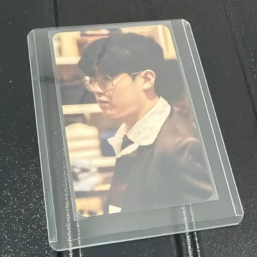 [BUNJANG] Zeus Suit Photocard / 제우스 정장 포카