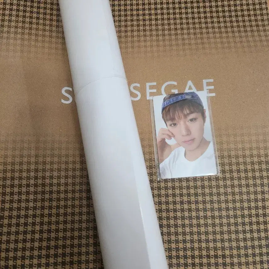 [BUNJANG] Park Jihoon Superdry Photocard 3ea Bromide 1ea / 박지훈 수퍼드라이 포토카드 3장  오프라인 한정 브로마이드 1장