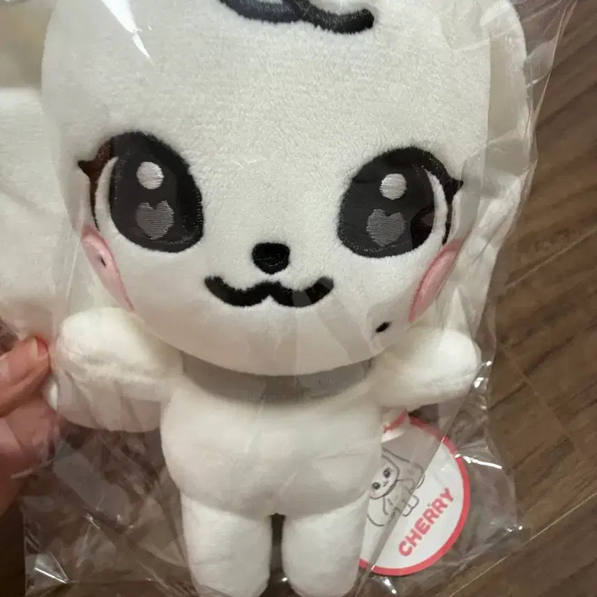 [BUNJANG] Miniv Cherry Original Plush Doll / 미니브 체리 오리지널 플러시 인형