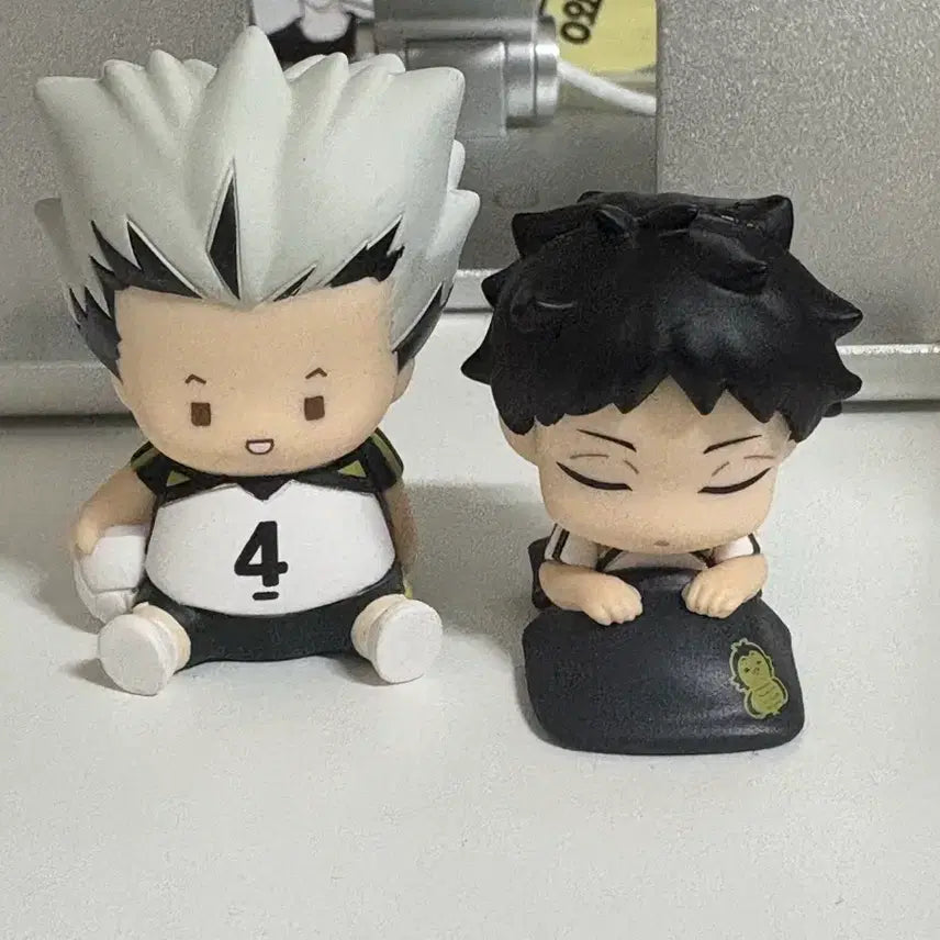 [BUNJANG] Haikyu!! Bokuto Koutarou &amp; Akaashi Keiji Gachapon Set / 하이큐 가챠 세트 판매합니다:) (보쿠토, 아카아시 일괄)