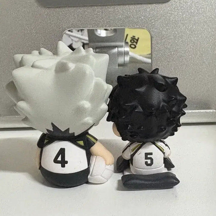 [BUNJANG] Haikyu!! Bokuto Koutarou &amp; Akaashi Keiji Gachapon Set / 하이큐 가챠 세트 판매합니다:) (보쿠토, 아카아시 일괄)
