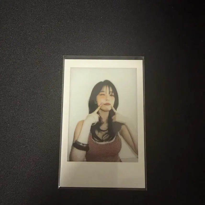 [BUNJANG] From Our New Aim (F.N.A) Makestar Polaroid Baek Jihyun / 프나 메이크스타 폴라로이드 백지헌