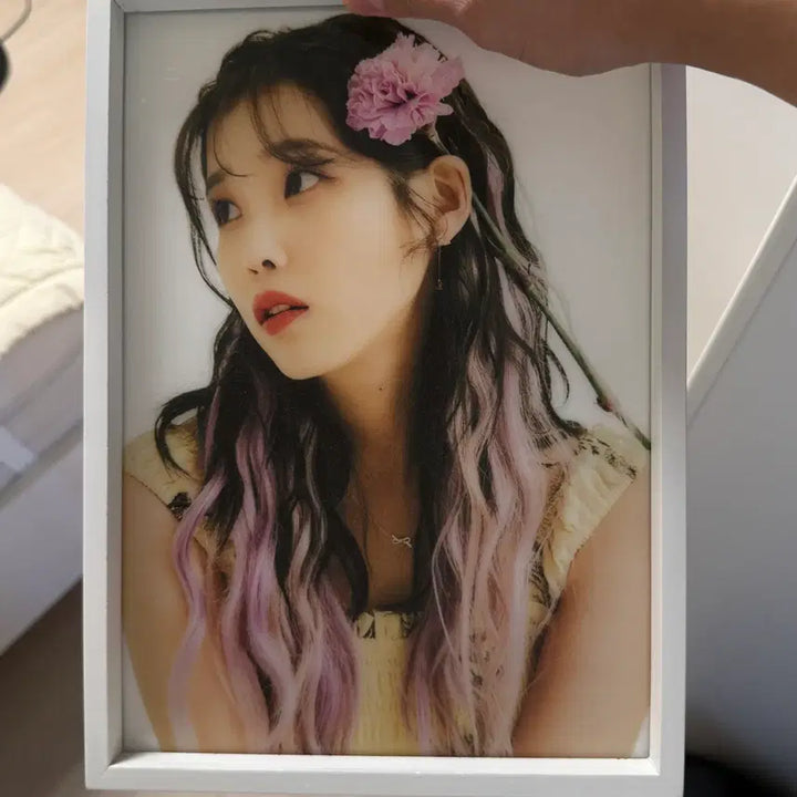 [BUNJANG] IU Golden Hour Frame / 아이유 골든아워 액자