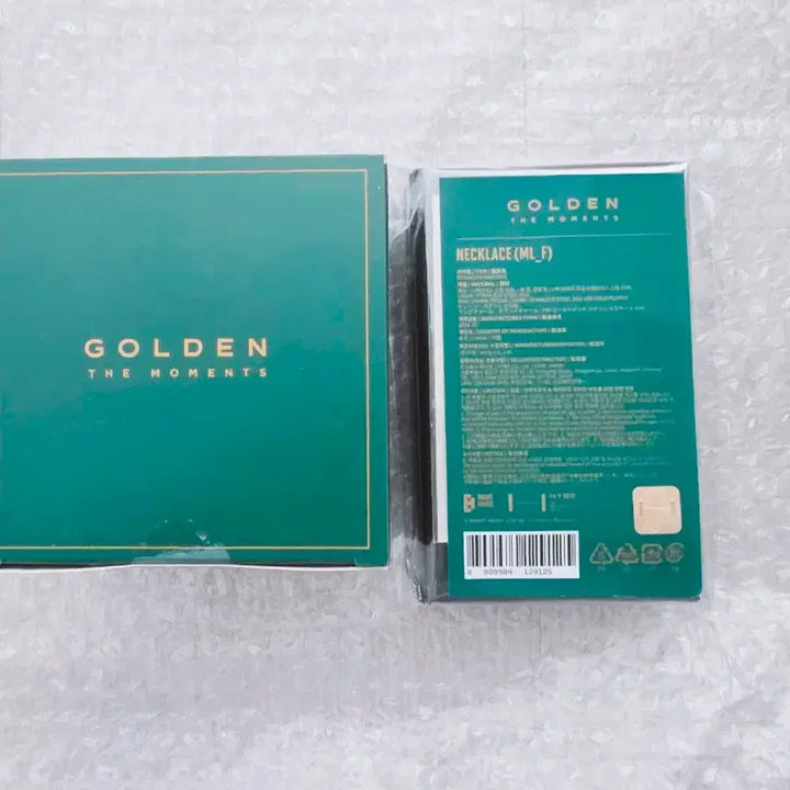 [BUNJANG] BTS Jungkook Golden The Moments Exhibition Necklace &amp; Jewelry Box Full Set (New) / 방탄소년단 BTS 정국 전시회 목걸이 + 주얼리박스 판매 풀세트 (새상품)
