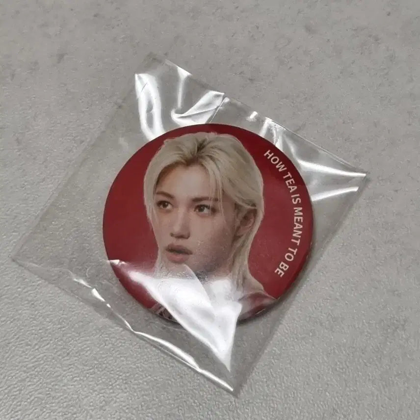 [BUNJANG] Stray Kids Felix Gongcha Badge / 스트레이키즈 필릭스 공차 뱃지