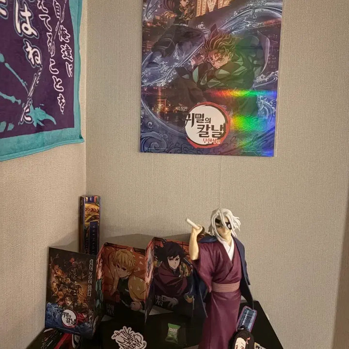 [BUNJANG] Demon Slayer Tengen Uzui Figure / 귀멸의 칼날 우즈이 텐겐 피규어