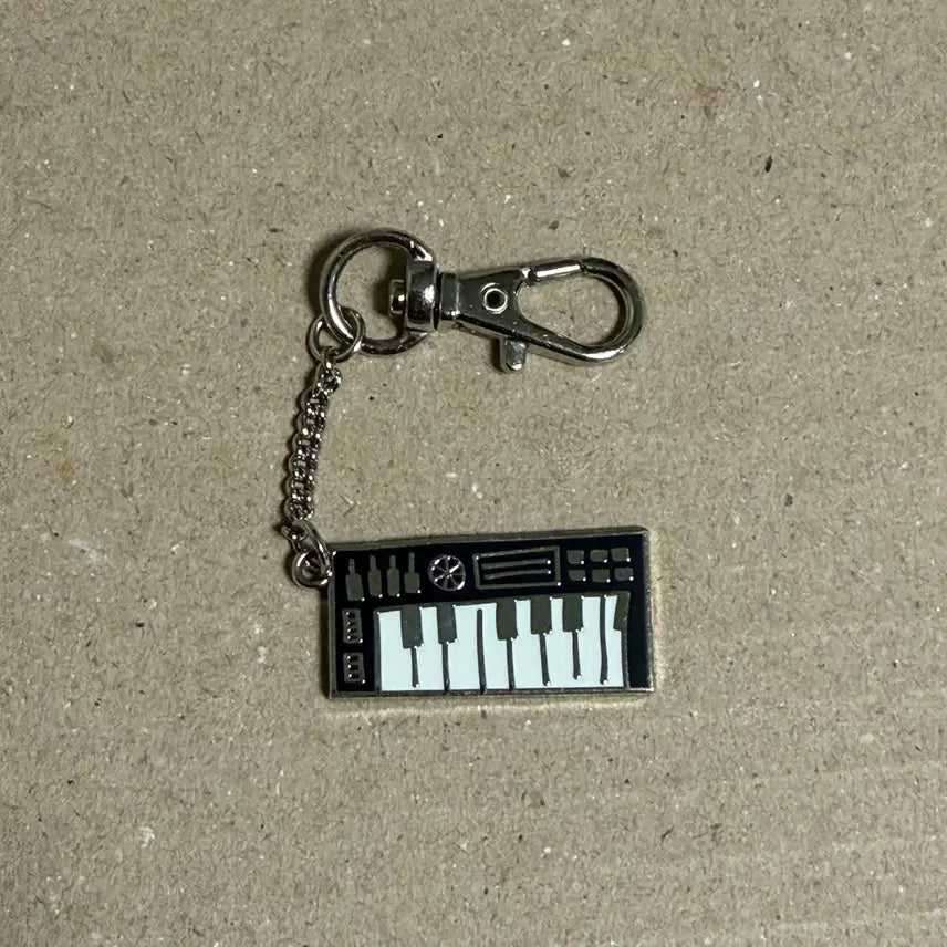 [BUNJANG] XDIZ Jeongsu Instrument Keyring / 엑디즈 정수 악기키링 양도