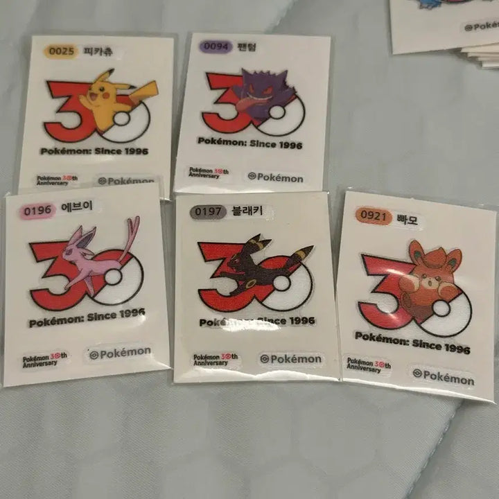 [BUNJANG] Pokemon 30th Anniversary Logo Artwork Sticker / 포켓몬 띠부씰 30주년 로고 아트웍 교환