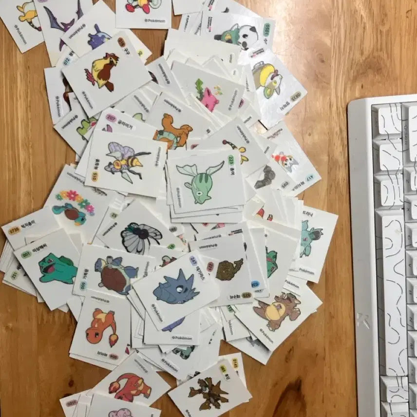 [BUNJANG] Pokemon Bread Stickers Bundle / 포켓몬 띠부실 일괄 판매