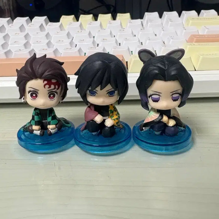 [BUNJANG] Demon Slayer: Kimetsu no Yaiba Suwarasetai Gacha Figures Bundle Set (3 Types) / 귀멸의 칼날 귀칼 스와라세타이 가챠 피규어 일괄
