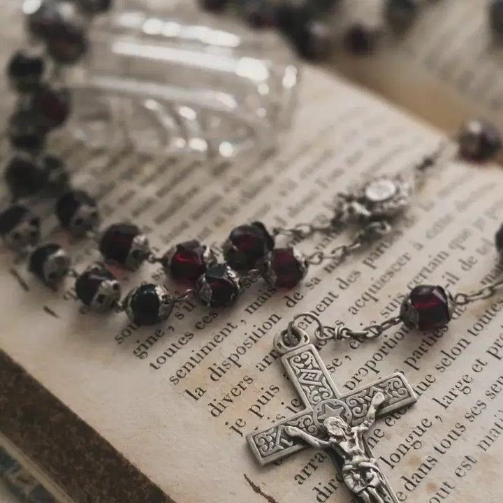 [BUNJANG] French Antique Silver Garnet Rosary / 프랑스 앤틱 실버 가넷 묵주