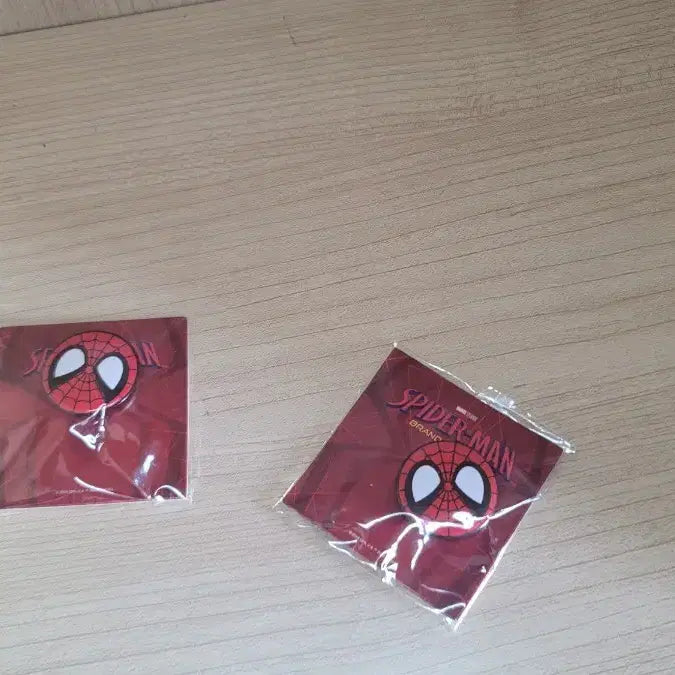 [BUNJANG] Spider-Man Pin Badge Set / 스파이더맨 뱃지 2개 세트