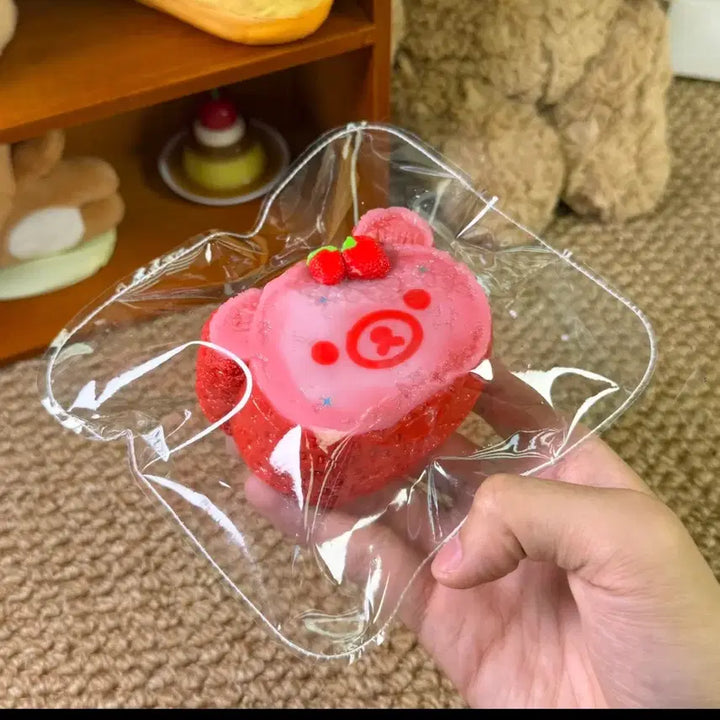 [BUNJANG] Rilakkuma Strawberry Squishy Toy (New) / (새상품) 단면 통딸기쿠마 말랑이(ovo샵)