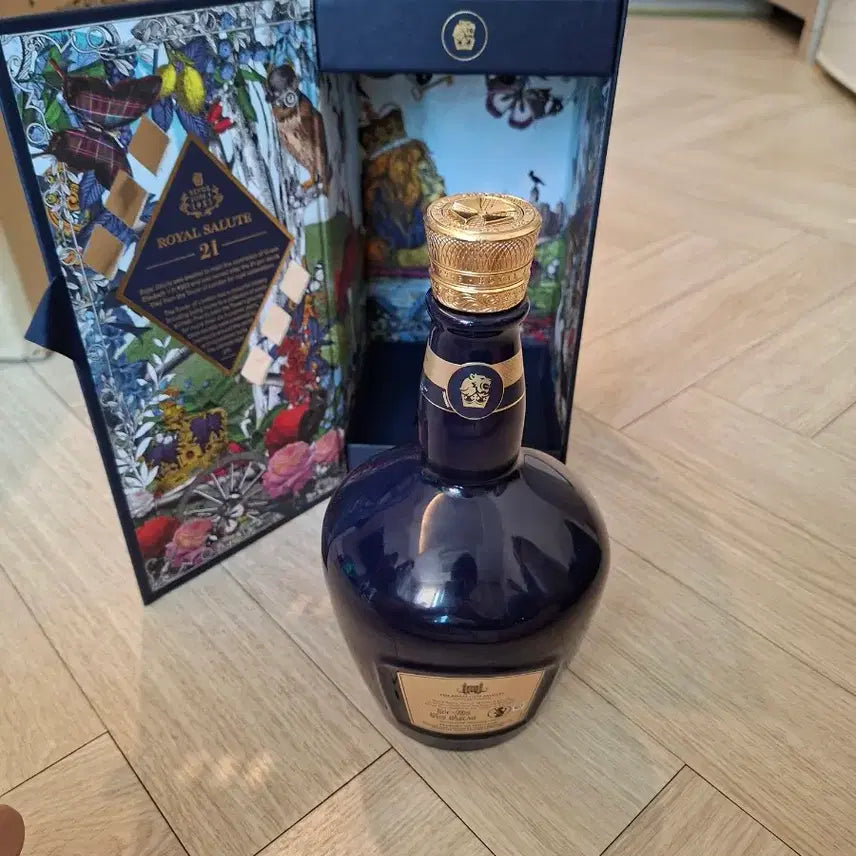 [BUNJANG] Royal Salute 21 Year Old Empty Bottle &amp; Box / 로얄살루트 21 공병&amp;박스