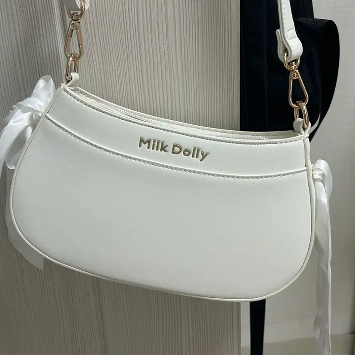 [BUNJANG] Fuyuneko Ita Bag White / 후유네코 이타백 화이트