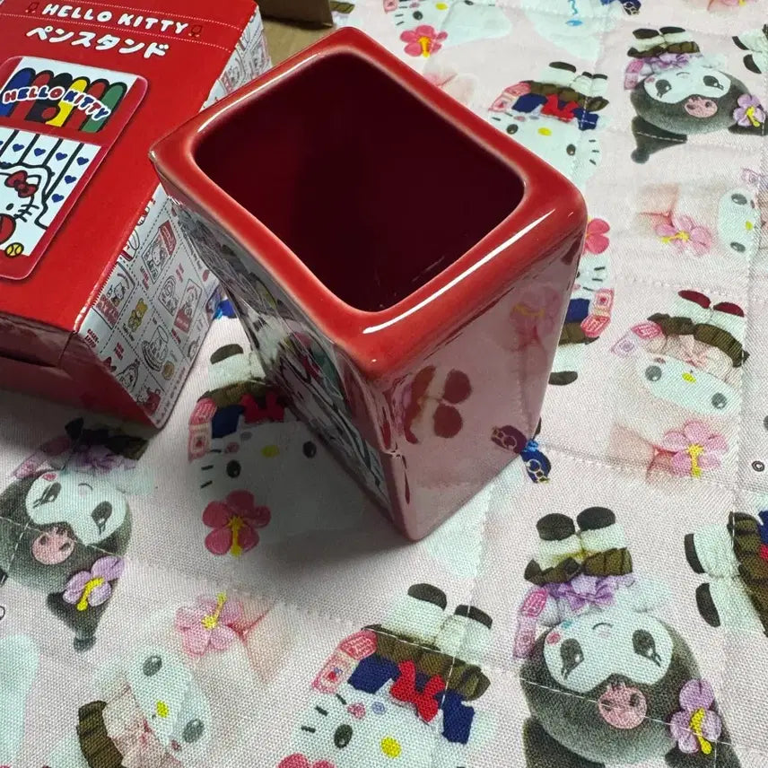 [BUNJANG] Sanrio Hello Kitty Pencil Holder Pen Stand Red / 산리오 헬로키티 연필 꽃이 볼펜 꽃이 펜 수납 꽂이 키티 레드