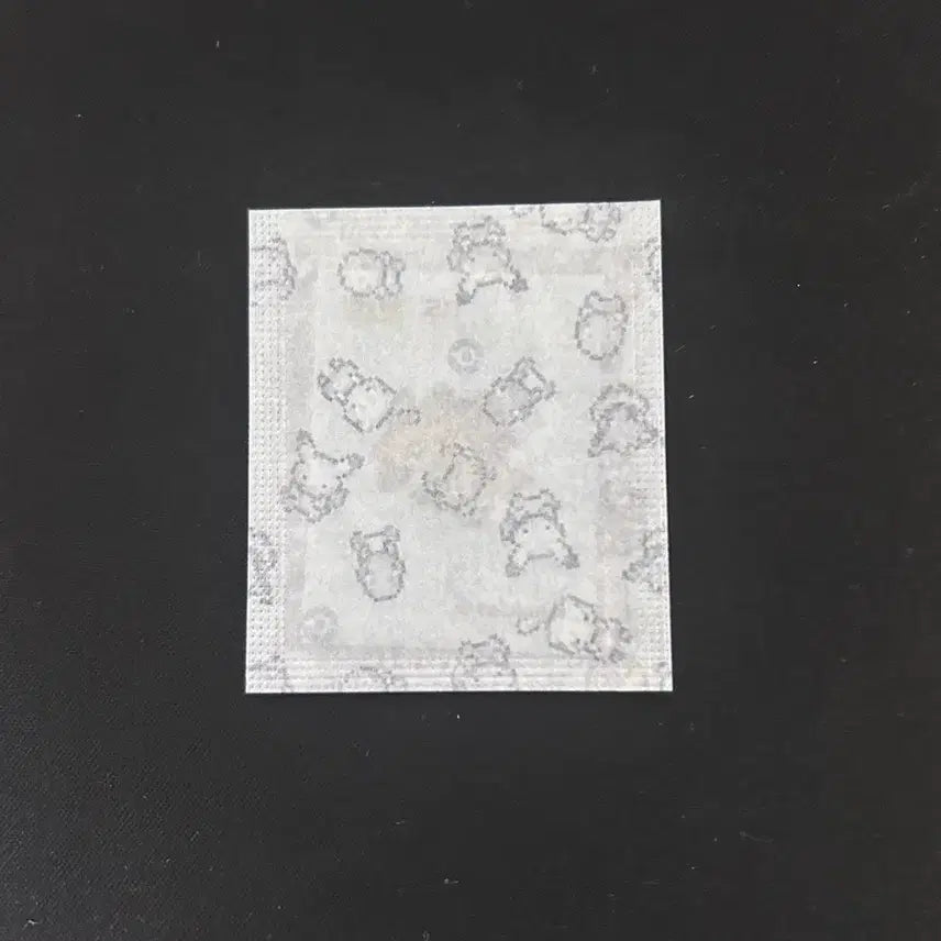 [BUNJANG] 2024 Pokemon Pixel Sticker 0028 Goji (Sealed) / 2024년 포켓몬 픽셀 띠부씰 0028 고지 (미개봉) 판매합니다