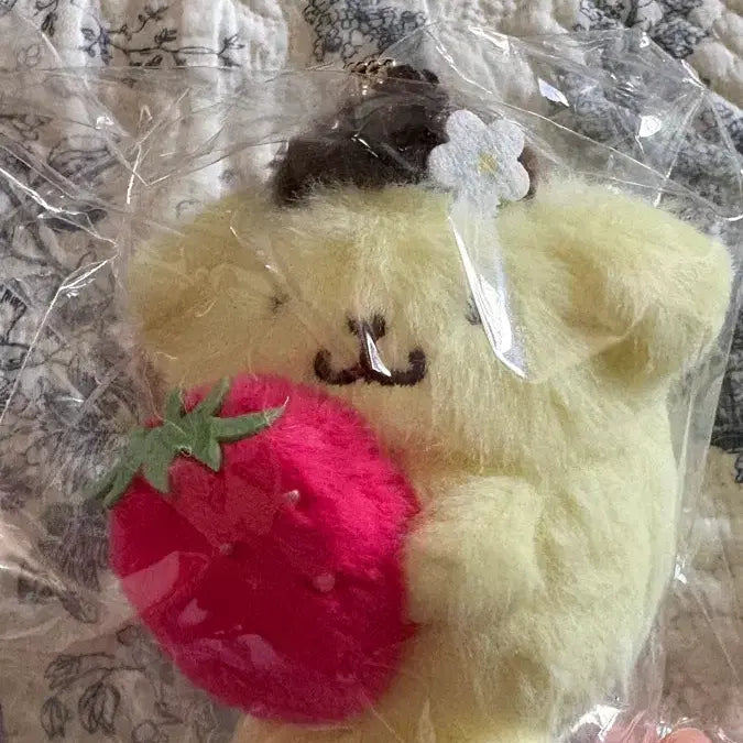 [BUNJANG] Sanrio Pompompurin Strawberry Muneugurumi Doll / 산리오 폼폼푸린 무뉴구루미 딸기 미개봉 새상품