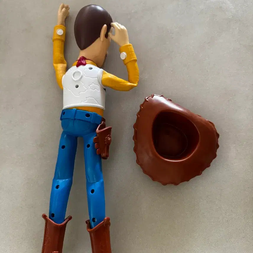 [BUNJANG] Toy Story Woody Figure 38cm / 토이스토리 우디 피규어 38cm