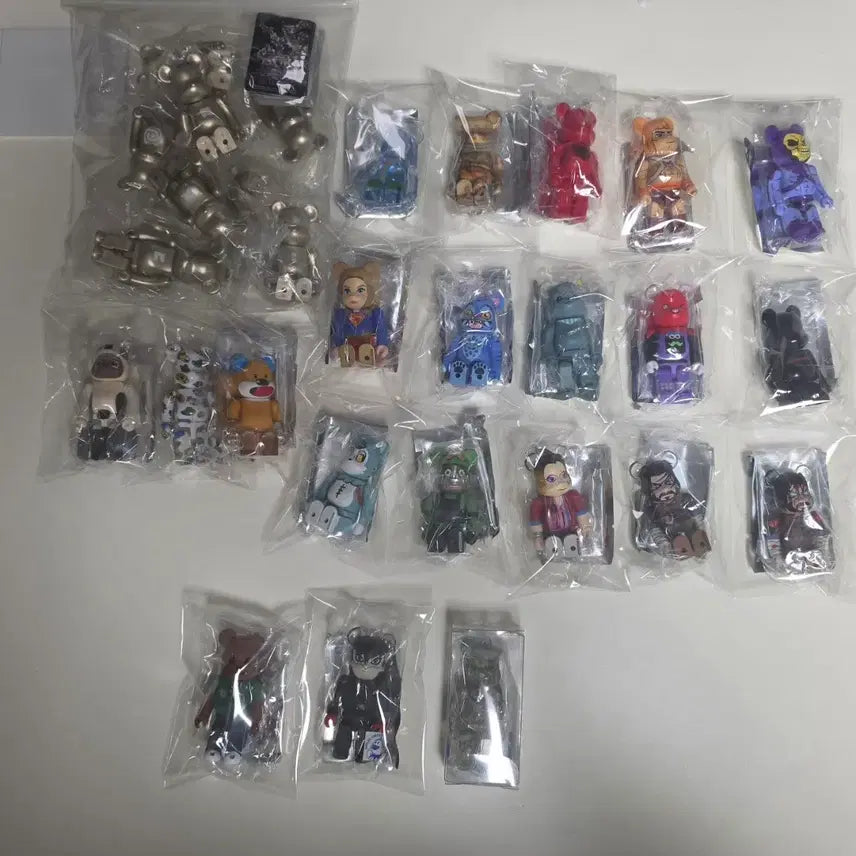 [BUNJANG] Bearbrick Series 52 Full Set (30 units, incl. Super Secret) / 베어브릭 52탄 슈퍼시크릿 포함 전종 30개