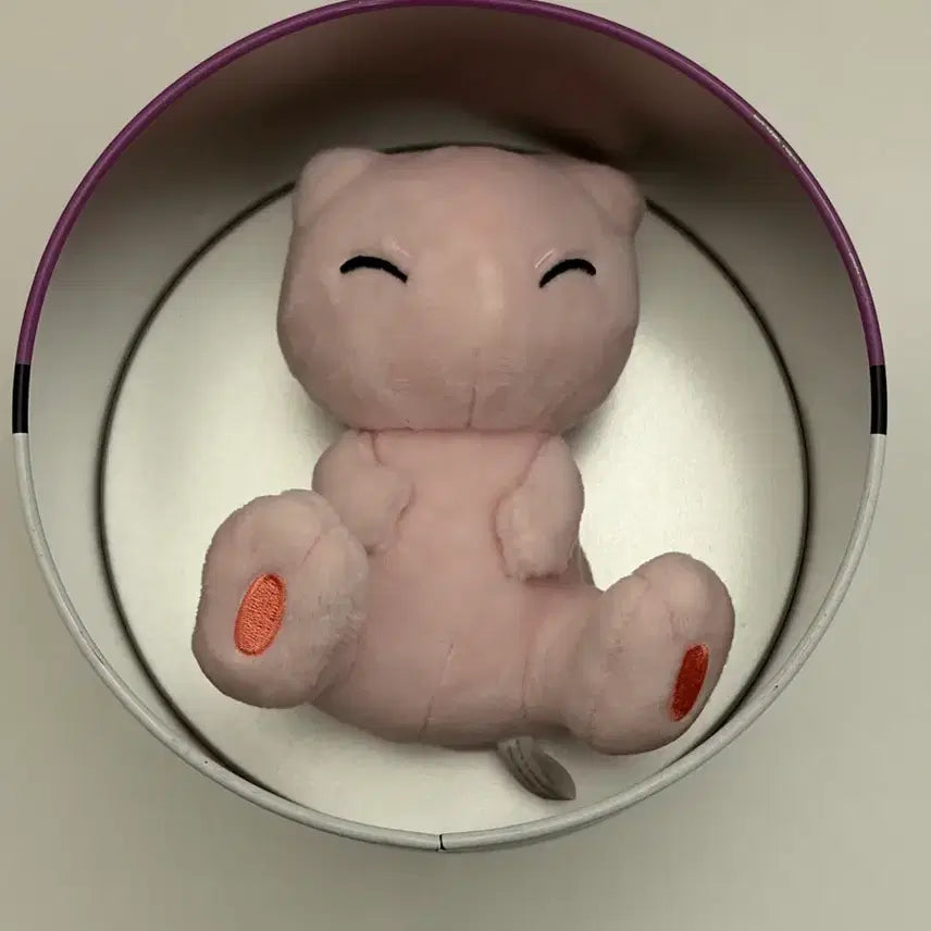 [BUNJANG] 2017 Lotte Pokémon Collaboration Mew Tin Case Plush / 2017 롯데리아 포켓몬스터 콜라보 틴케이스 인형 뮤