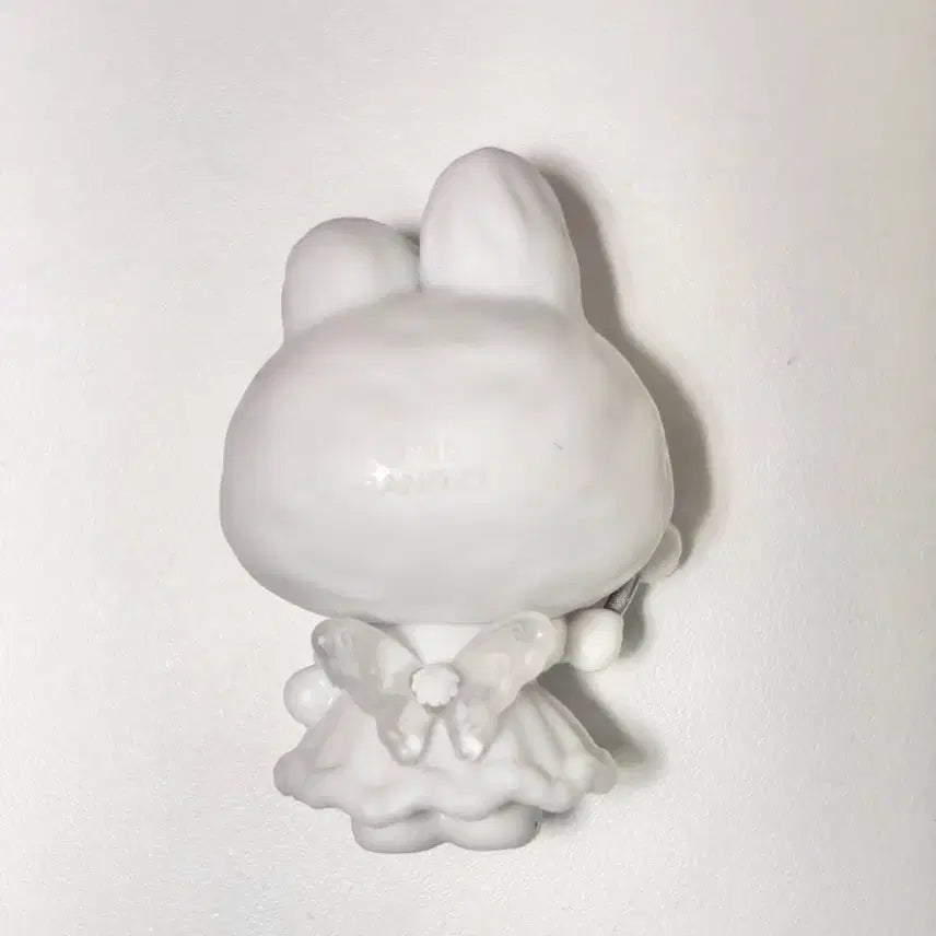 [BUNJANG] Sanrio My Melody 50th Anniversary Secret Mascot Figure (White Snowflake) / 산리오 마이멜로디 50주년 애니버서리 시크릿 마스코트 피규어(하얀색 눈송이)