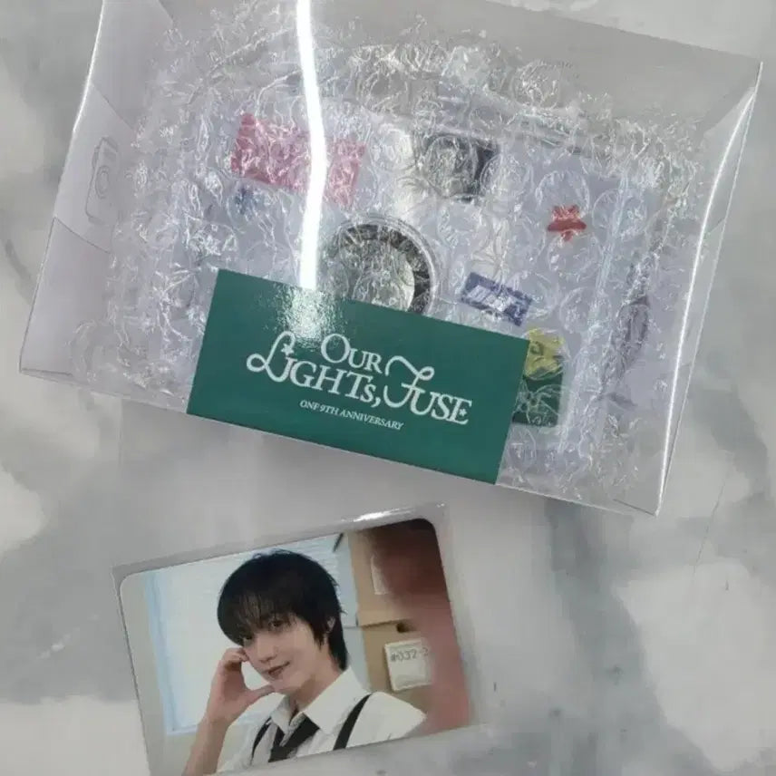 [BUNJANG] ONF 9th Anniversary Film Camera + Seungjun Photocard / 온앤오프 9주년 필름카메라