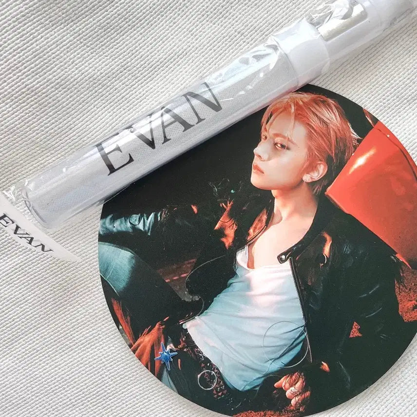 [BUNJANG] ENHYPEN EVAN Heeseung Lightstick &amp; Fan Set Bundle / 에반 EVAN 이희승 응원봉 부채 세트 일괄