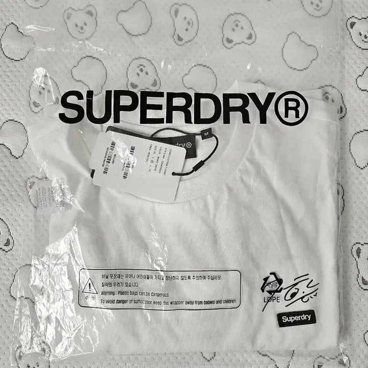[BUNJANG] Park Jihoon Superdry Collaboration T-Shirt White Signed Edition (M Size) / [원가][M사이즈] 박지훈 슈퍼드라이 X 콜라보 반팔티 화이트 사인드 에디션 티셔츠