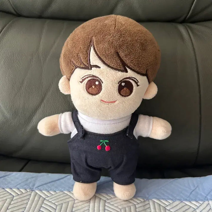 [BUNJANG] ASTRO Cha Eun Woo Fan-made Doll / 아스트로 차은우 유명 홈마 인형