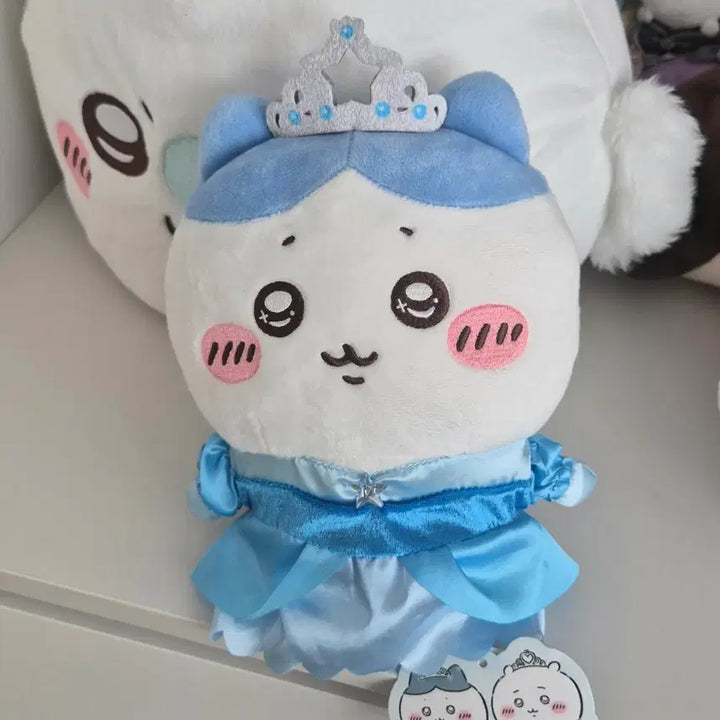 [BUNJANG] Chiikawa Parade Hachiware Plush Set / 치이카와 퍼레이드 하치와레 공주 + 서비스